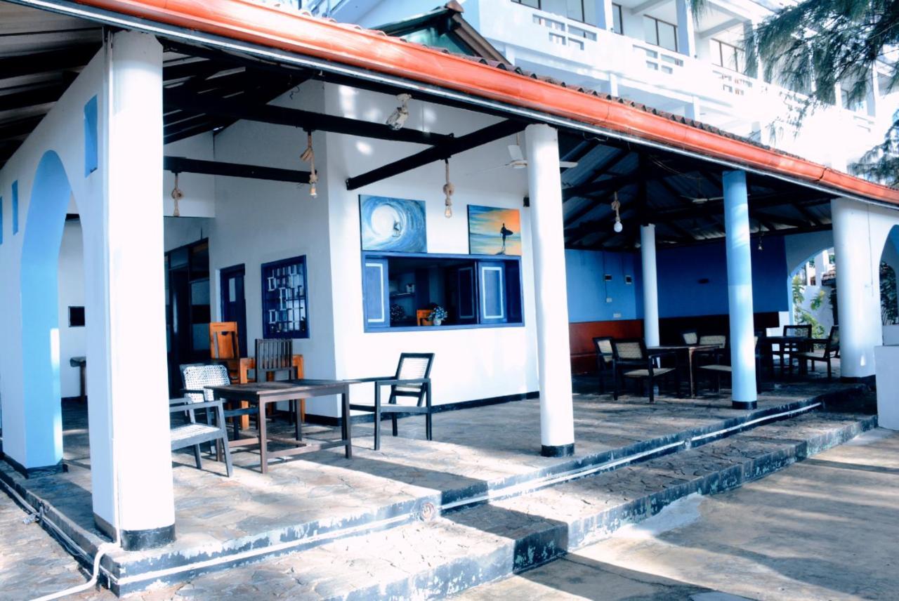 Tsunami Beach Hotel Vịnh Arugam Ngoại thất bức ảnh